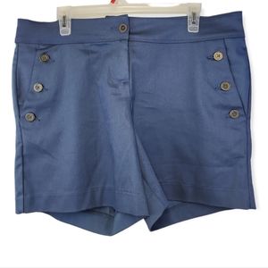 NWOT Isaac Mizrahi Tailored 5" Shorts Women's SIZE 12 Blue 5 in Inseam Stretch